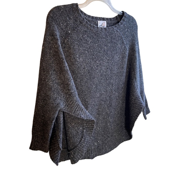April Marin Lincoln Poncho 3/4 Sleeve Crew Neck Sweater One Size - Picture 3 of 10